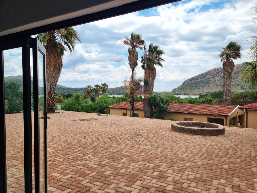 Commercial Property for Sale in Olifantsnek North West